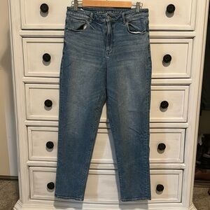 American Eagle Mom Jeans